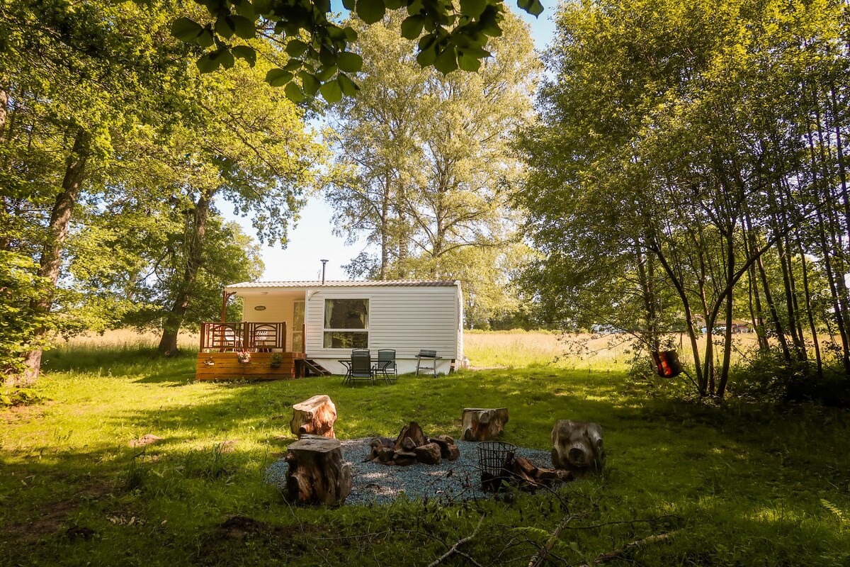 Mini-glamping en Auvergne mobil-home style bohème