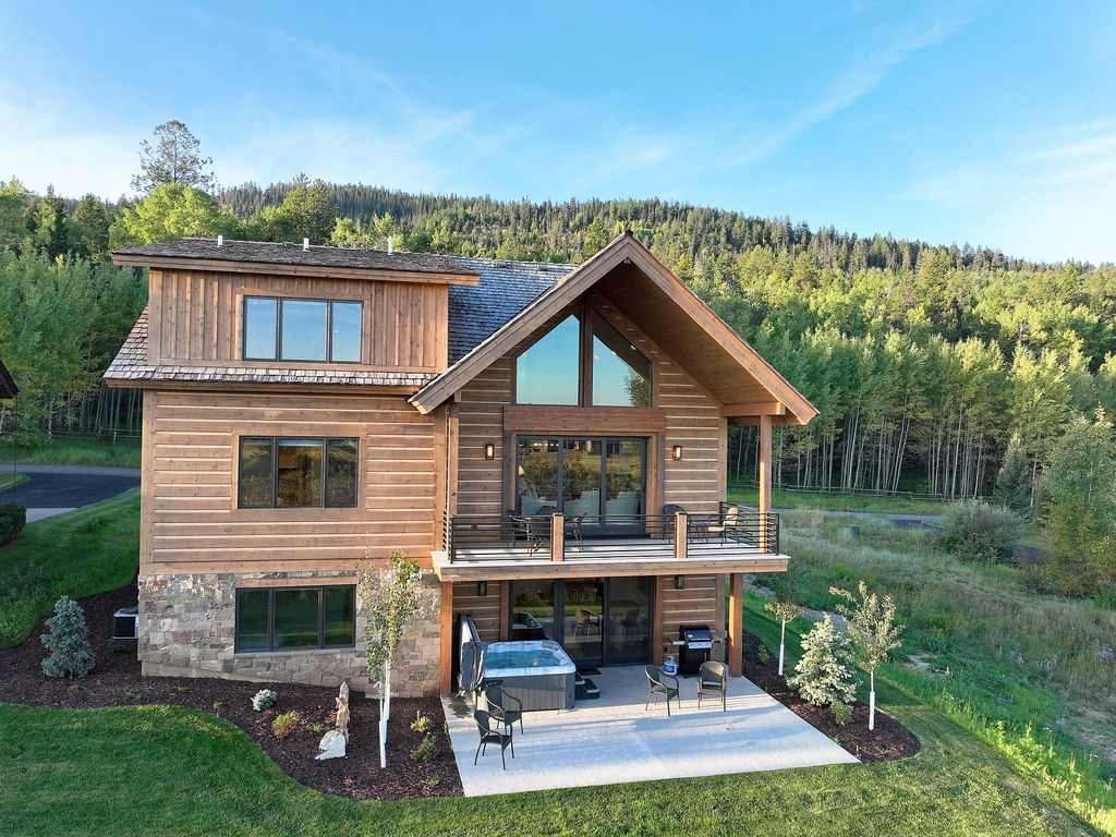 Golden Stone Cabin in victor, id. Modern Luxury!