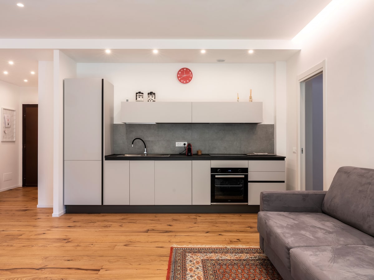 Majo Suite | Stylish New Apartment in Trastevere