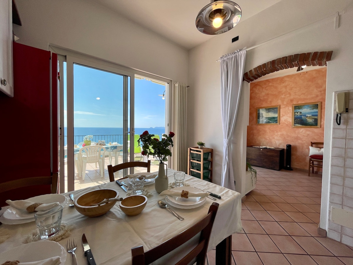 Your Villa by the Sea [View -Free Parking - WiFi]