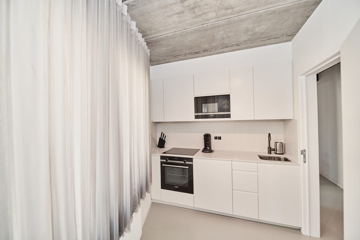 BoLofts Antwerp (Mid To Long-Term Stay)