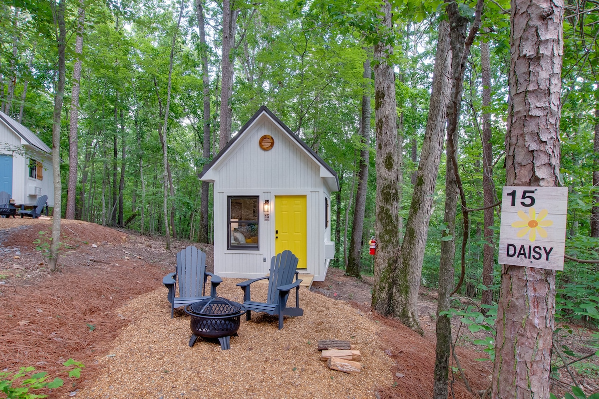 #15 (Daisy) Tiny Cottage Near Lake Guntersville