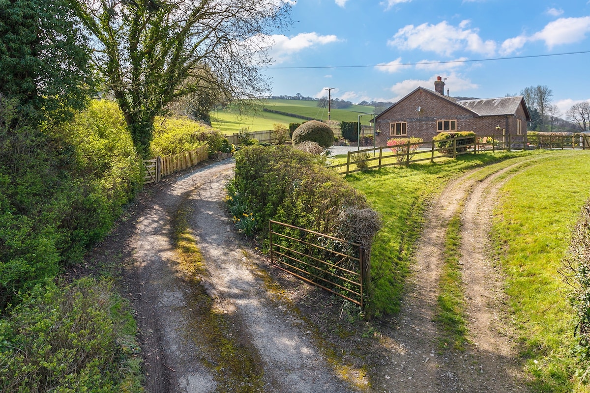 Brook Cottage | 3 Bedroom Bungalow