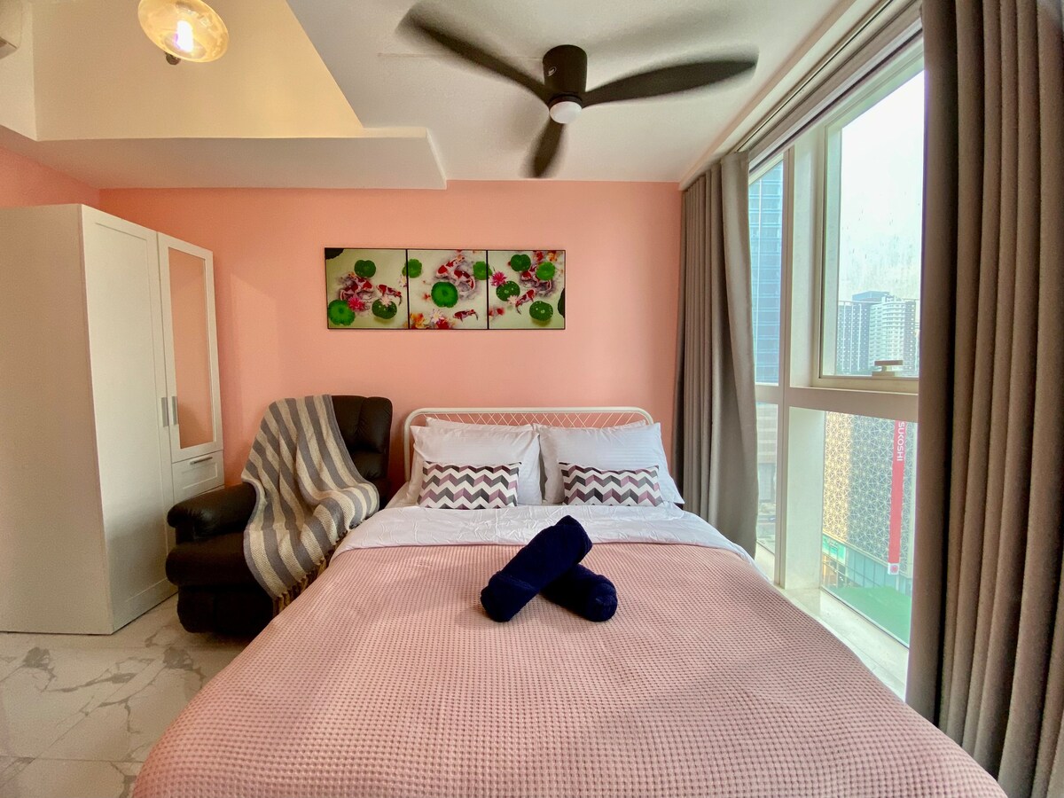 Affordable Suite in Uptown BGC near Uptown Mall