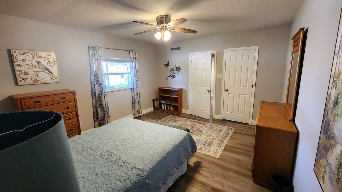 Quiet Home Near Wekiva and Rock Springs