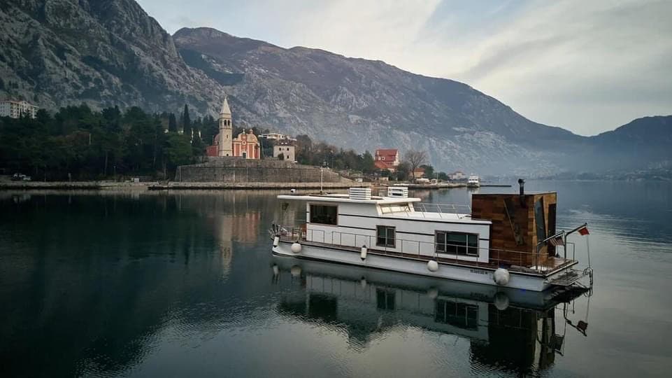 黑山（ Montenegro ）的海洋之家（ Sea Home ）