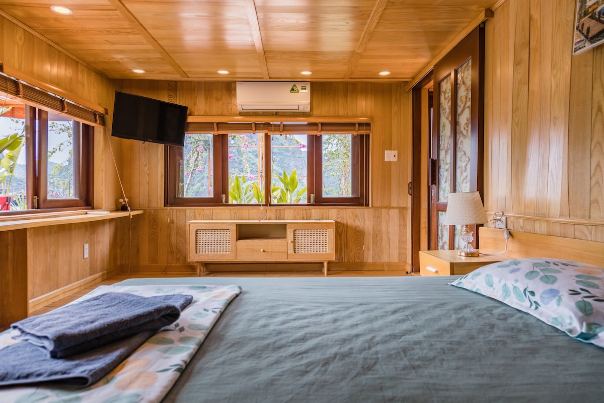 Cozy room in Floating House