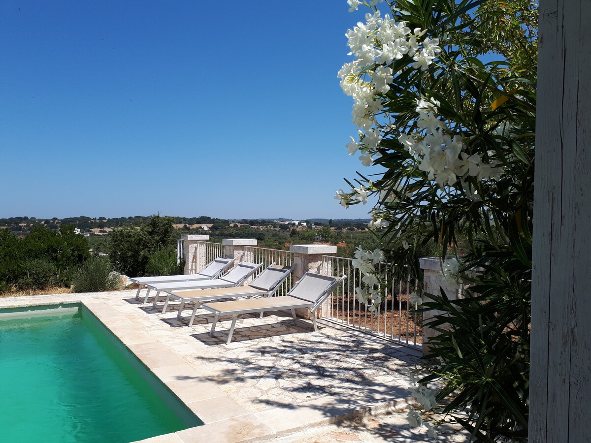 Trullo, Castellana Grotte, magnificent pool & view