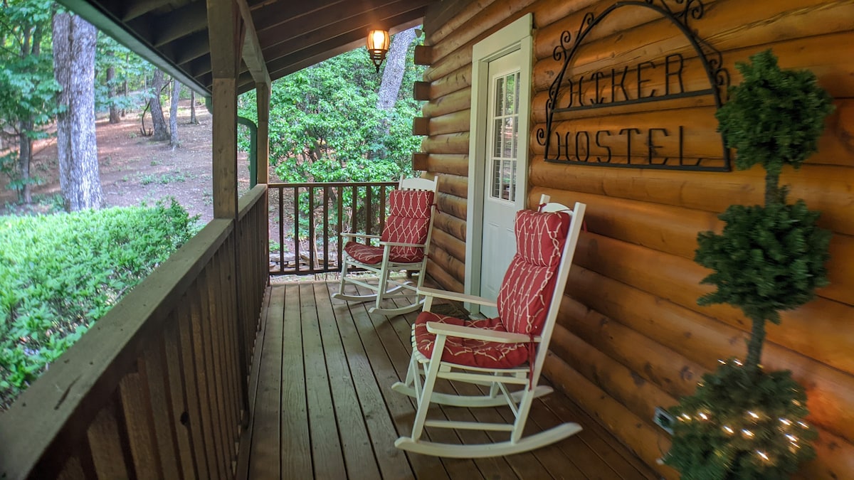 Barefoot Hills- Standard Guest Room on Main Level