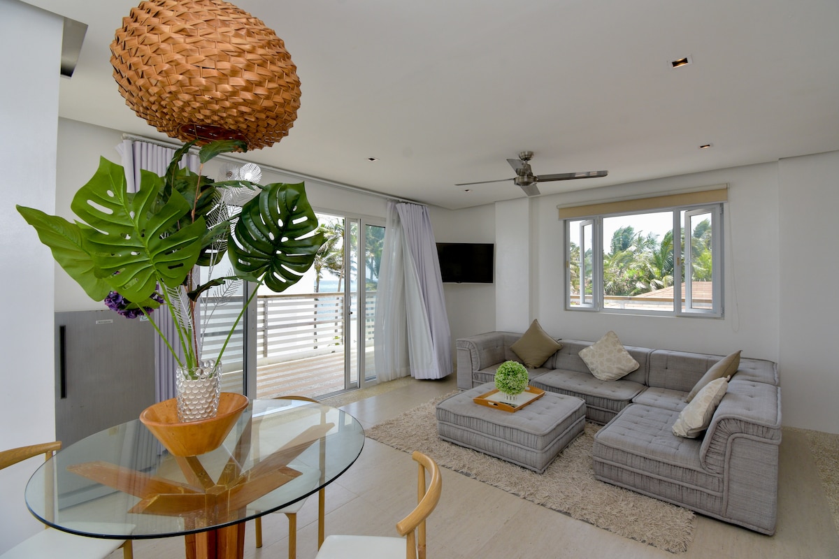 Beachfront Apt. Modern, Private & Luxury