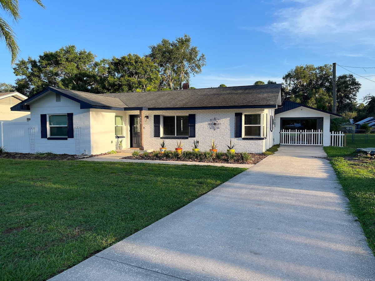 7th Avenue Bungalow