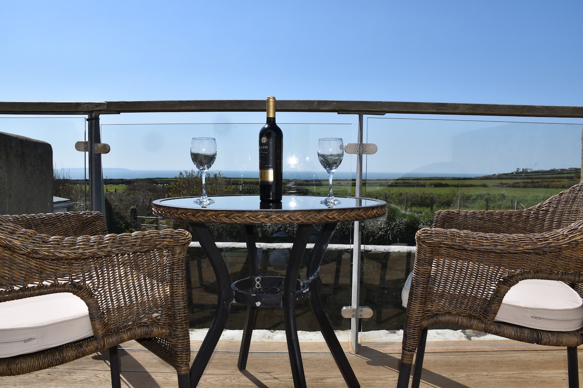 St Davids Cottage with Sea View