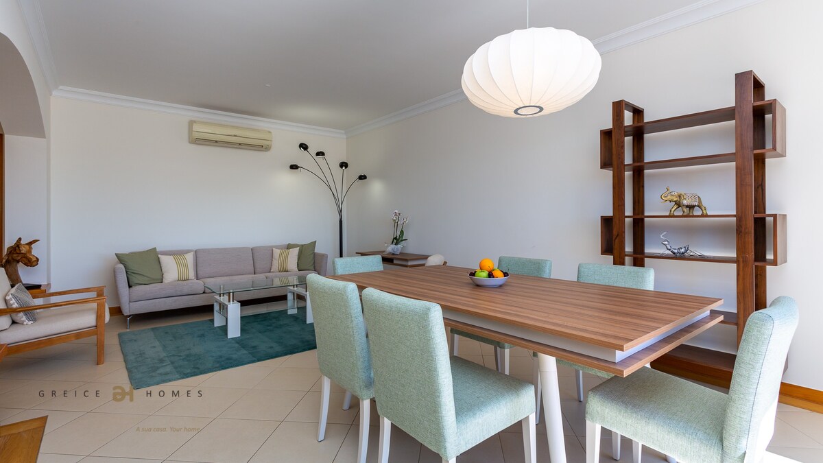 Greice Homes-Penthouse 2 bedroom ensuite Vilamoura