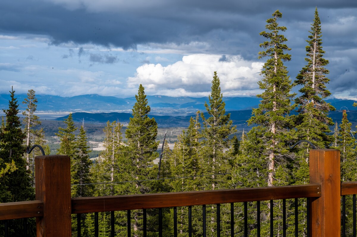 Secluded/Mt View/Hot tub/2 Living Rms/21 mi Breck