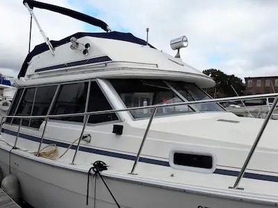 Waterfront 32 'Bayliner Yacht