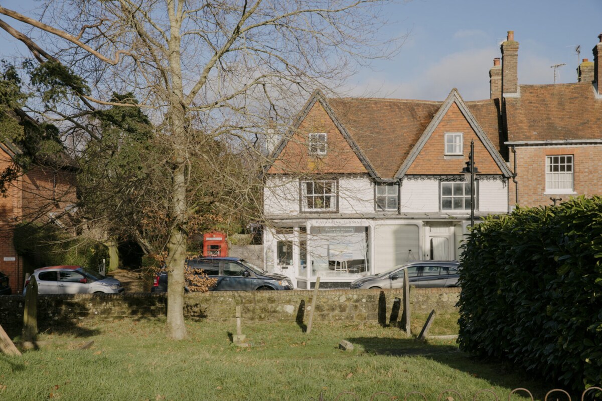 Charming Grade II-listed cottage