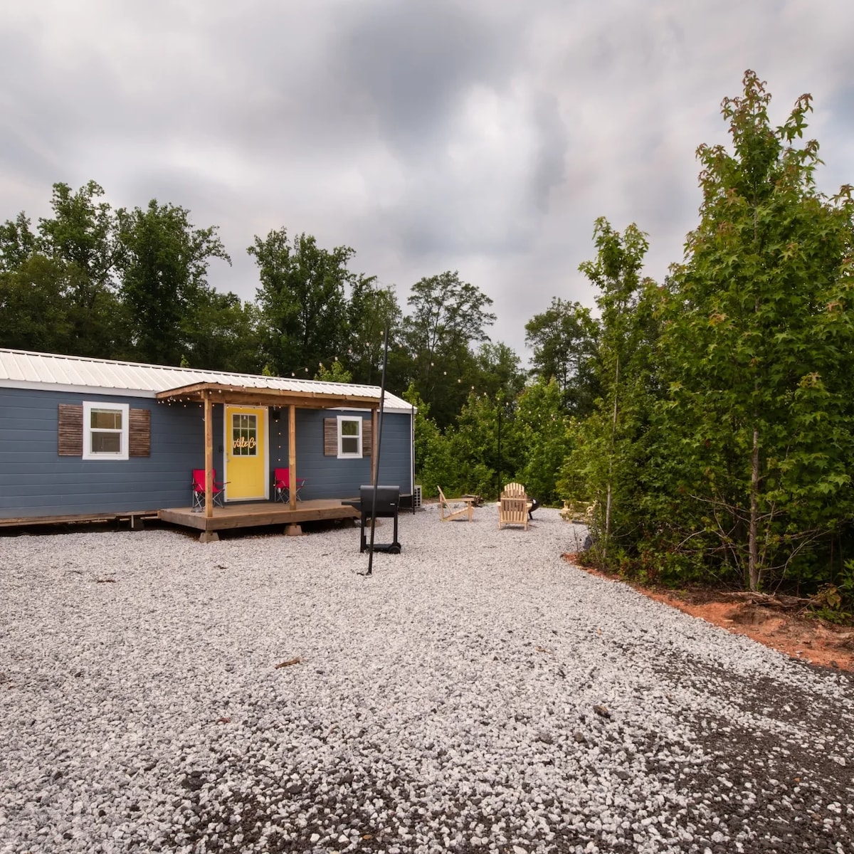 Lit-Ville Camp- Blueberry Cabin