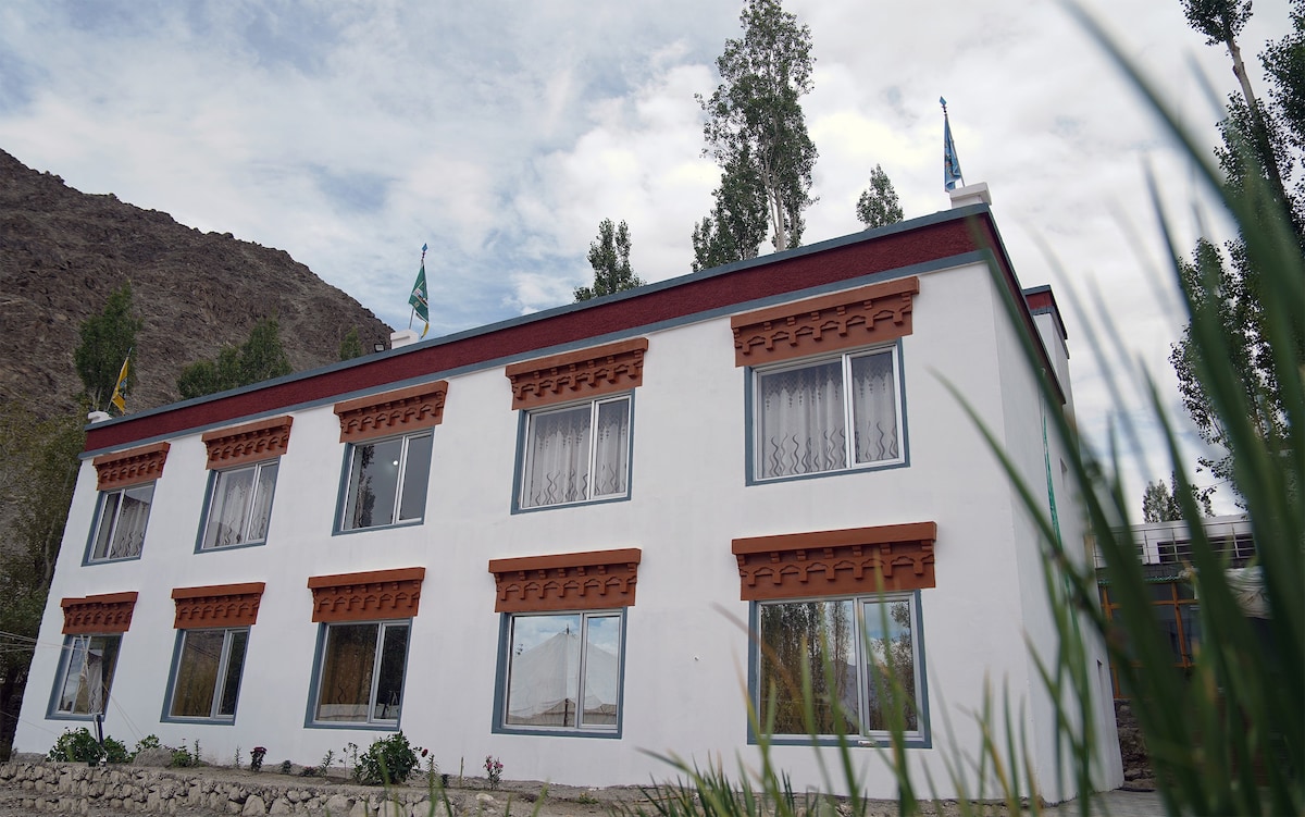 Norbooling HomeStay Leh Ladakh.