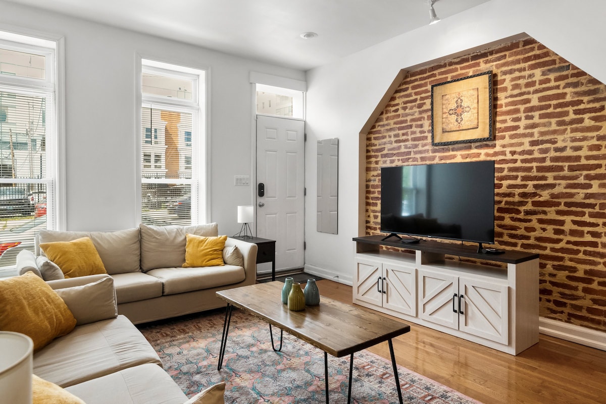 Cozy Baltimore Townhome