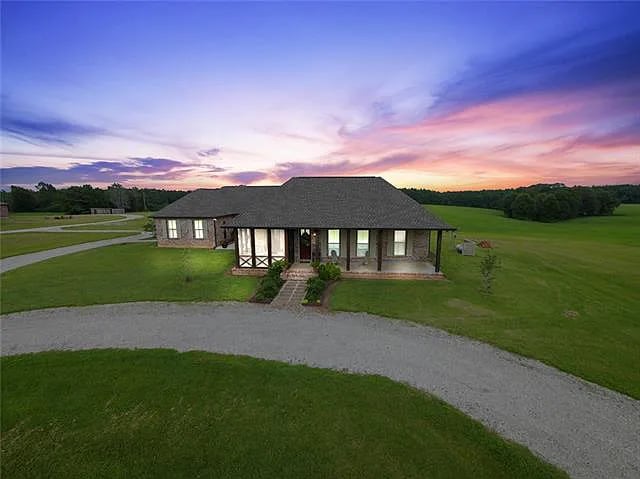 Luxury Ranch Living on huge property