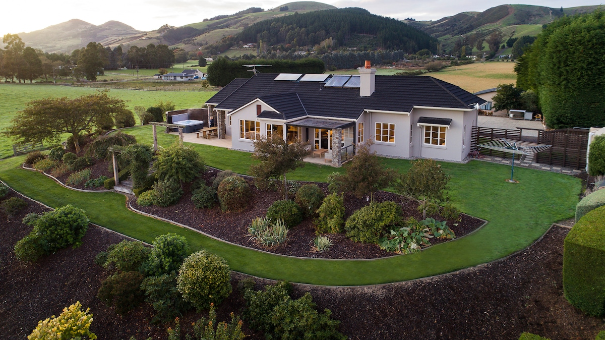 Meadowbank Taieri View