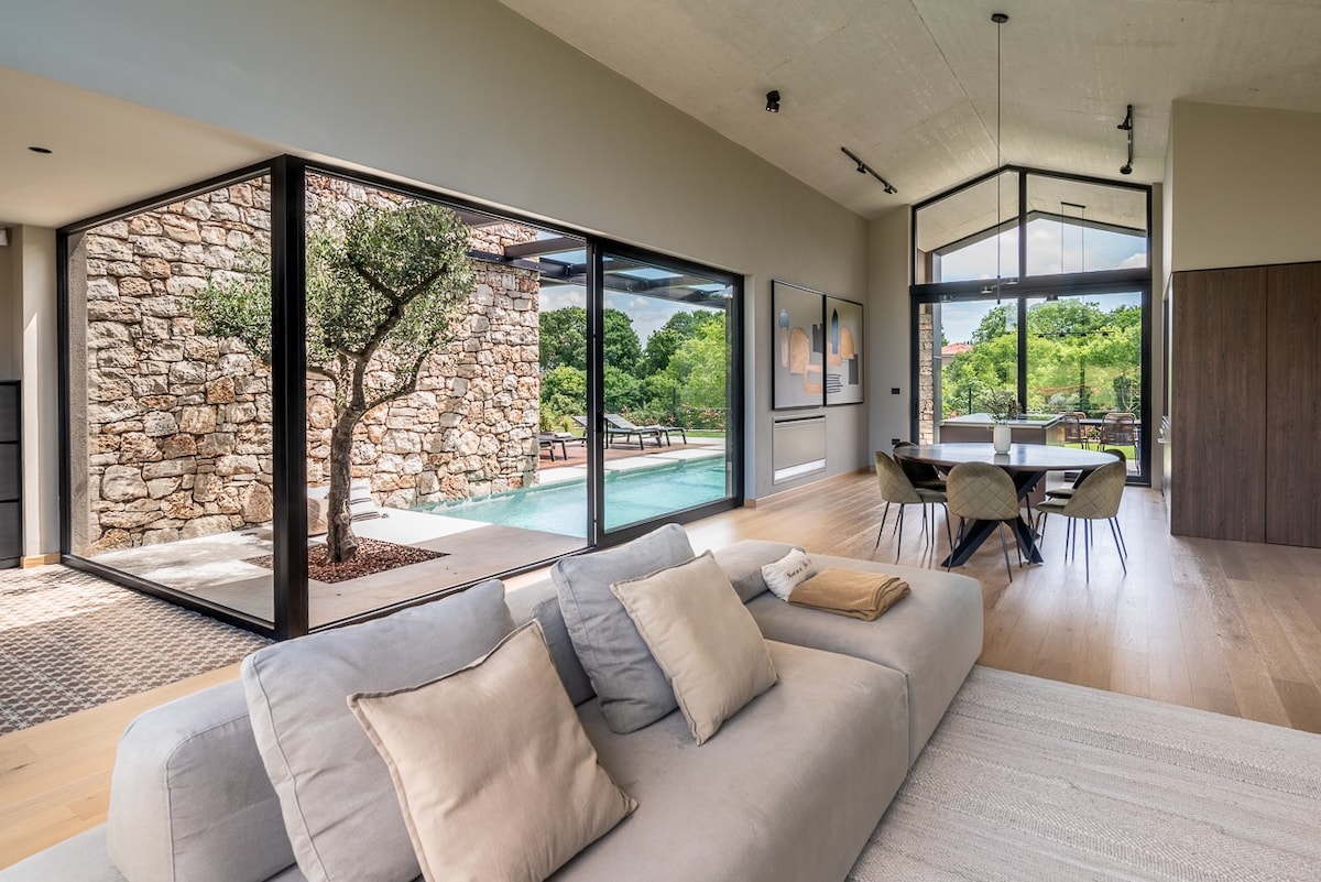 CasaNova - design villa in Bale
