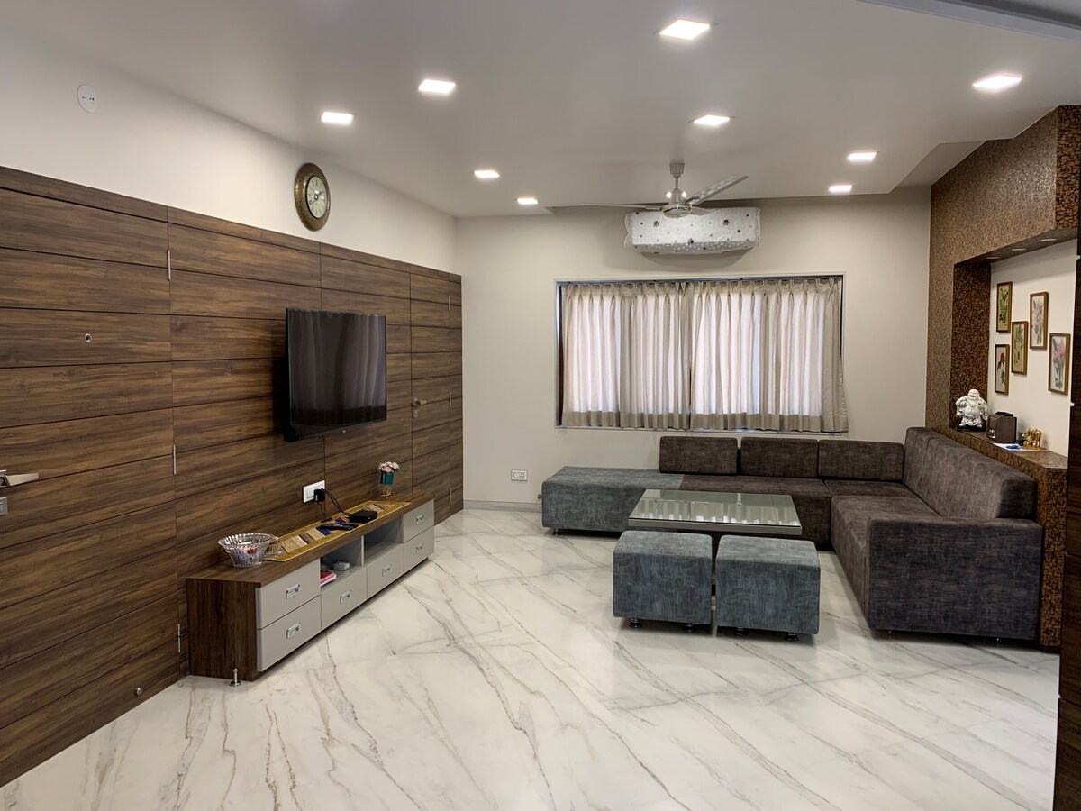 2 BHK independent floor house