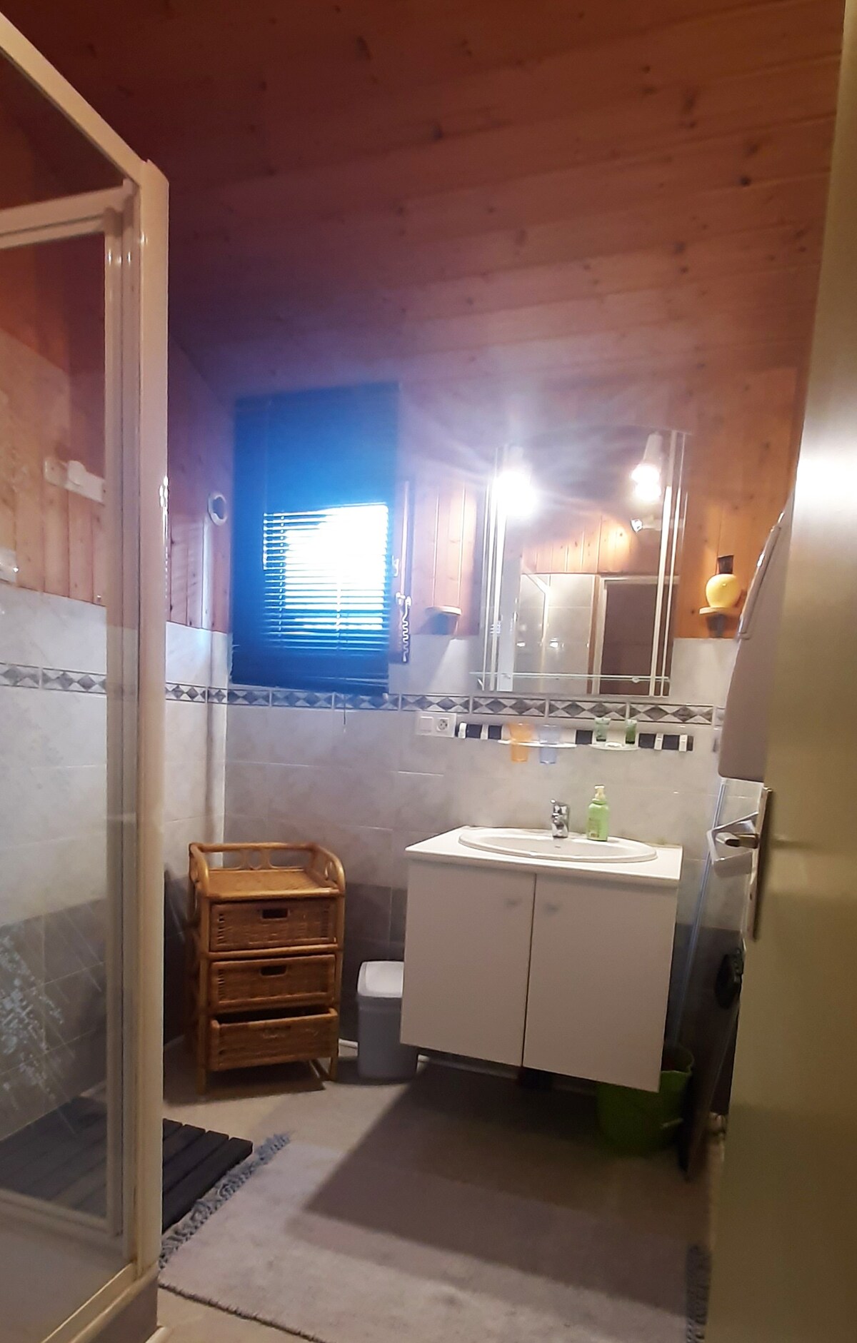 studio 35 m2 privatif, en étage