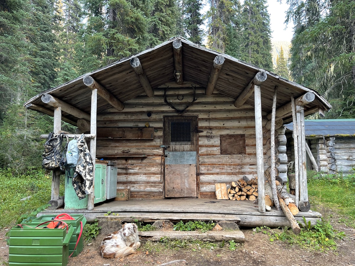 Dewer Creek Hot Springs Cabin