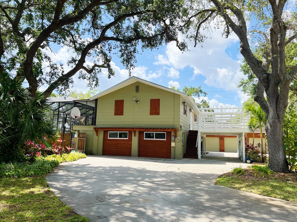 Beautiful Waterfront Home w/ Heated Pool