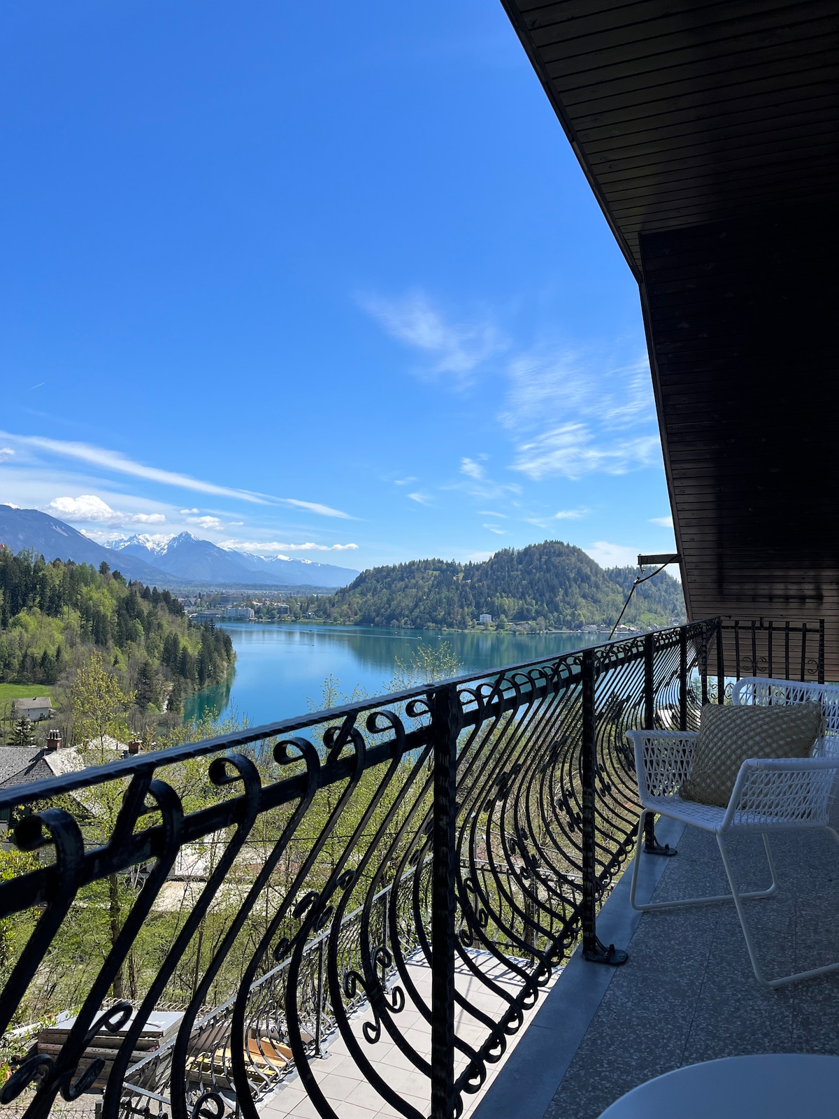 Lakeview Guesthouse Bled • Room with balcony