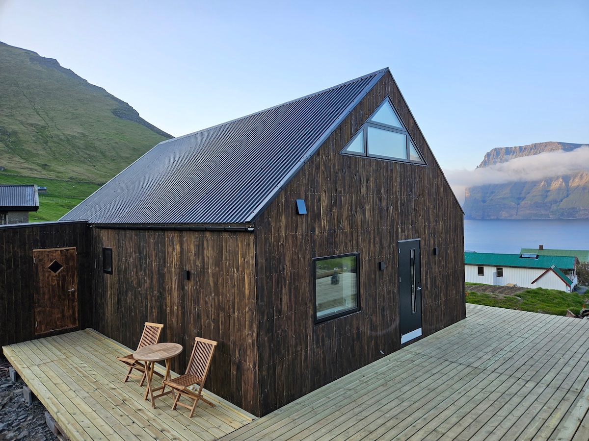 Kalsoy_cottages