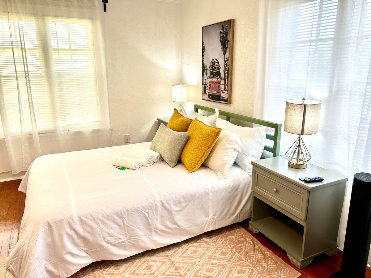 Comfortable Private Room, Downtown West Palm Beach