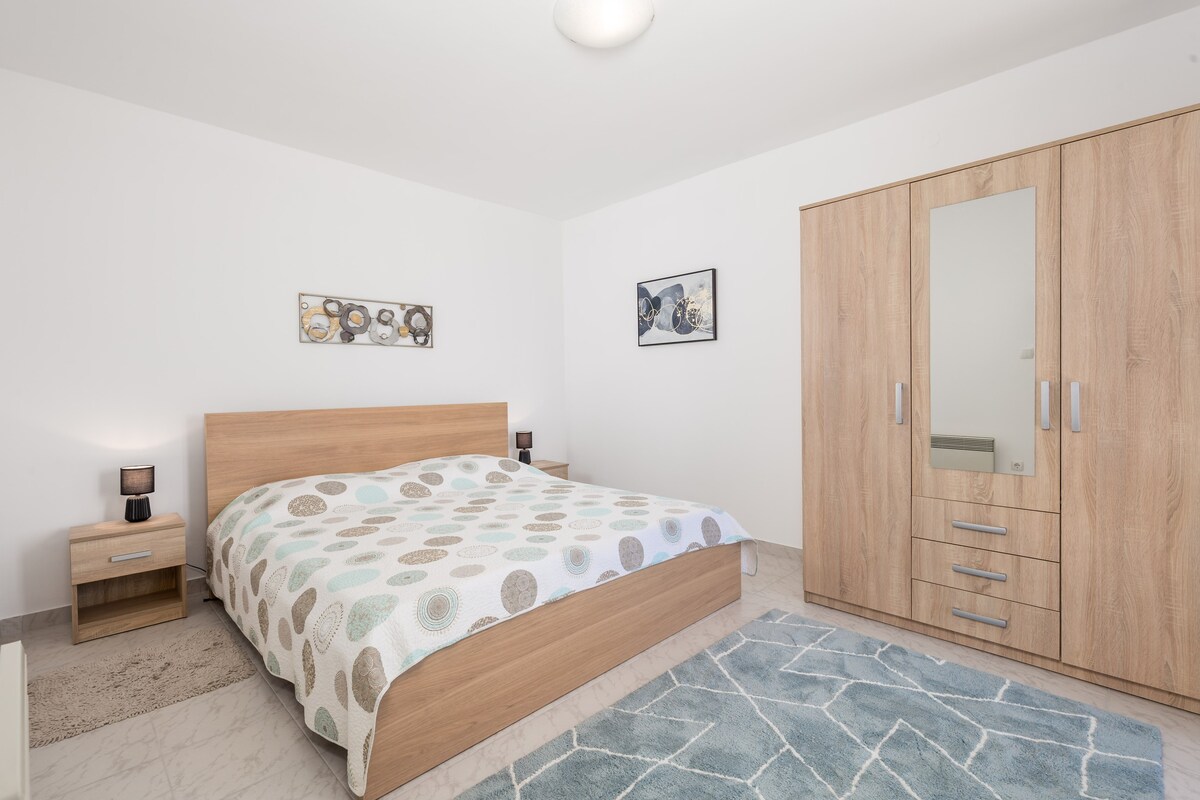 Apartman Vilma # 2 s terasom i pogledom na more