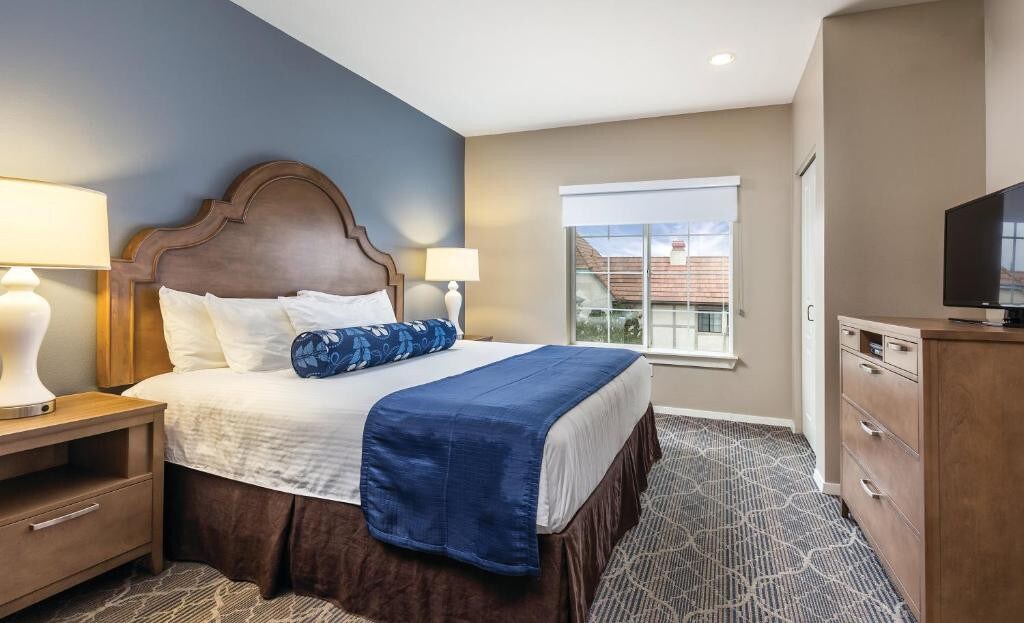 1 Bedroom In An All-Suite Resort