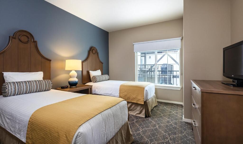 2 Bedroom Twin In An All-Suite Resort