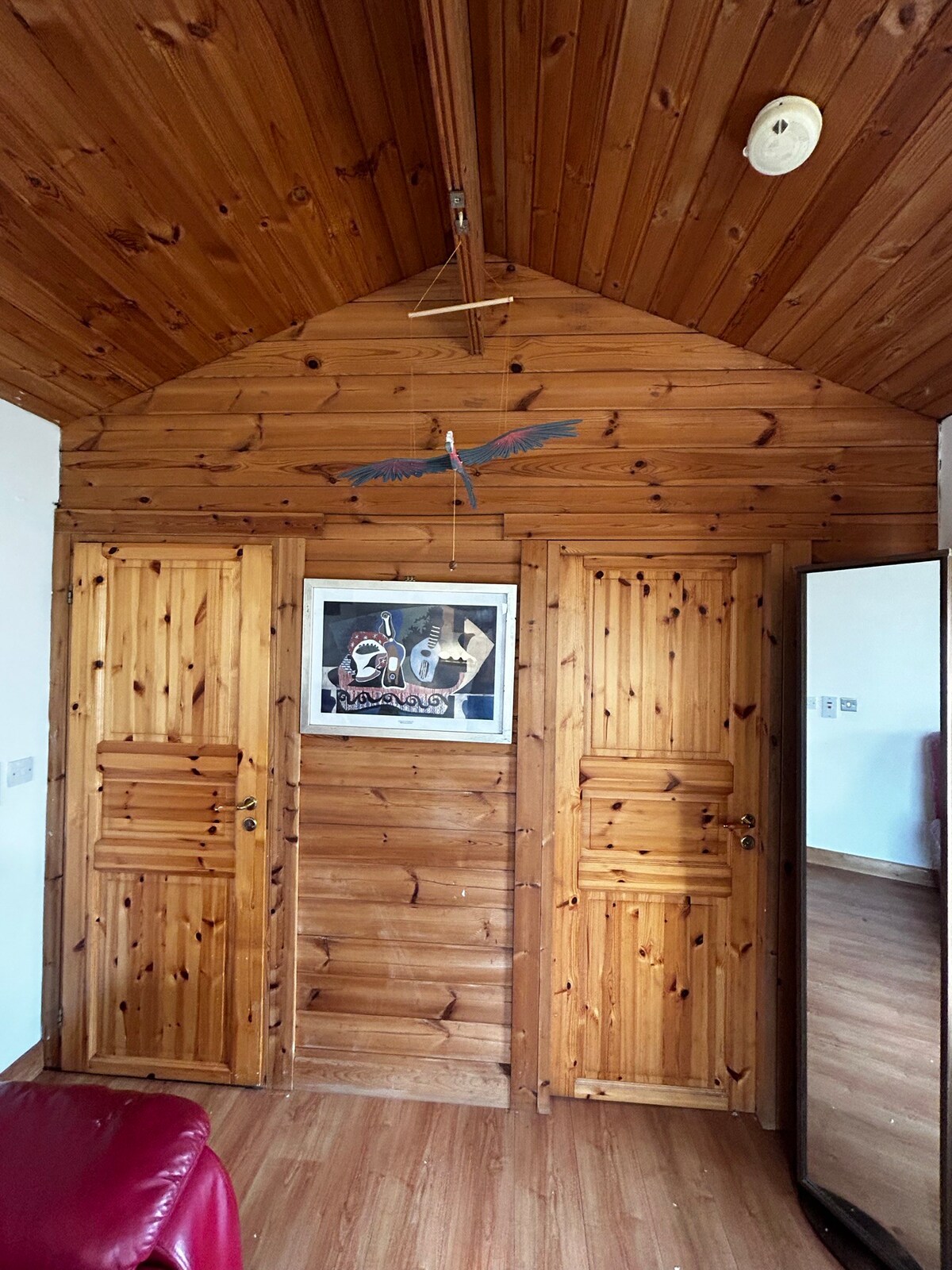 Self Contained Log Cabin Bray