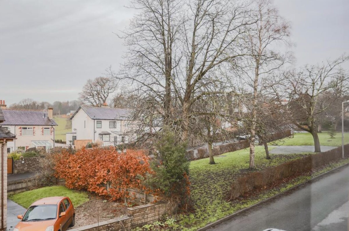 Entire countryside end terrace in Ribble Valley