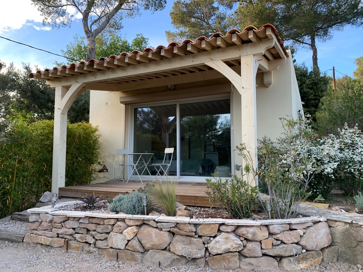 Studio avec piscine proche Sainte Victoire