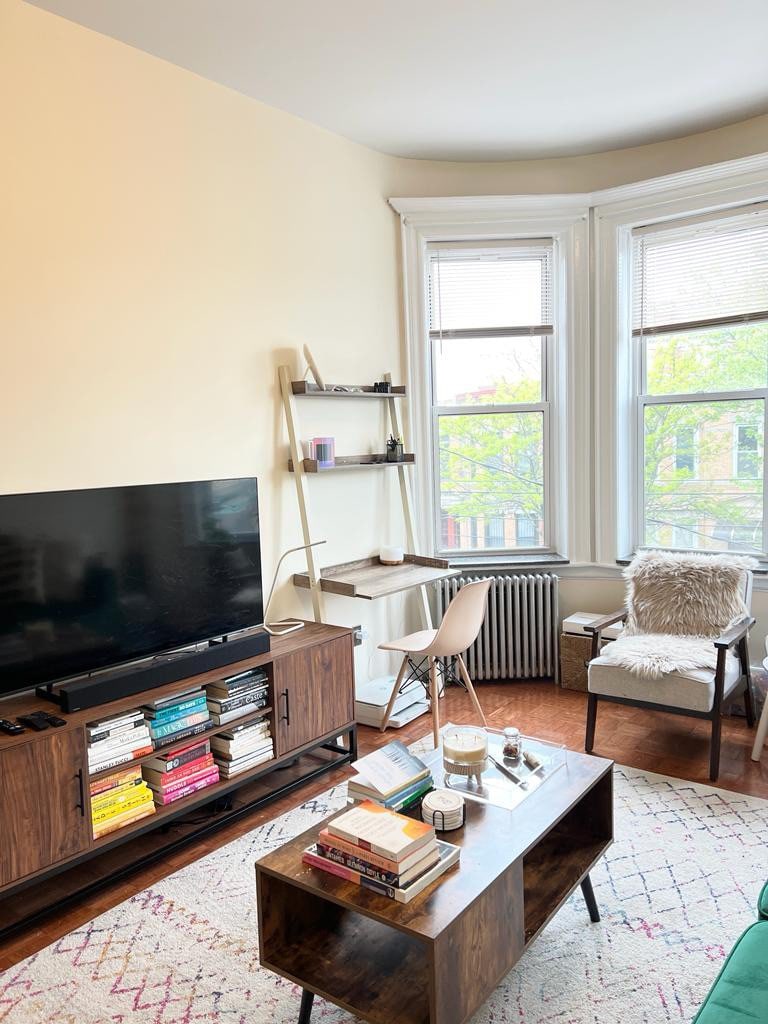 Cute and cozy 1bd in Ridgewood