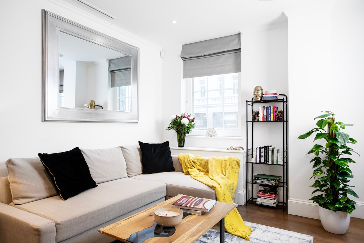 Stylish air-con flat in the heart of Covent Garden