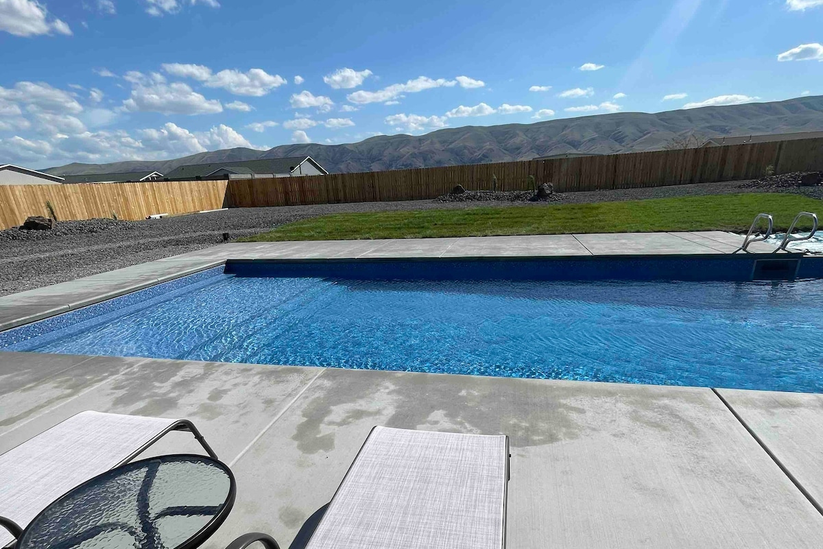 New modern home with private pool