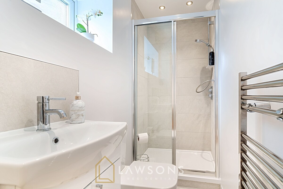 Stylish Living by Lawsons with 3 Ensuites