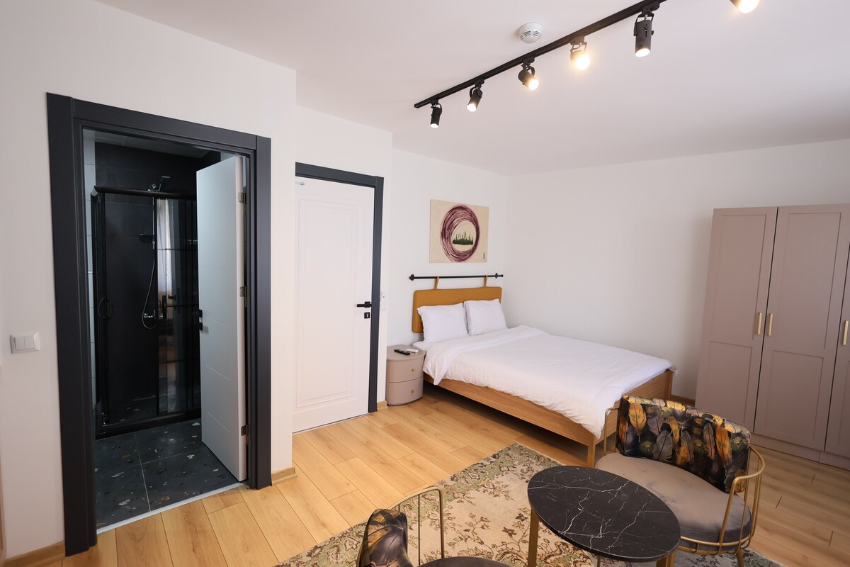Stylish & Cozy Hotel Room in the Heart of Ortaköy