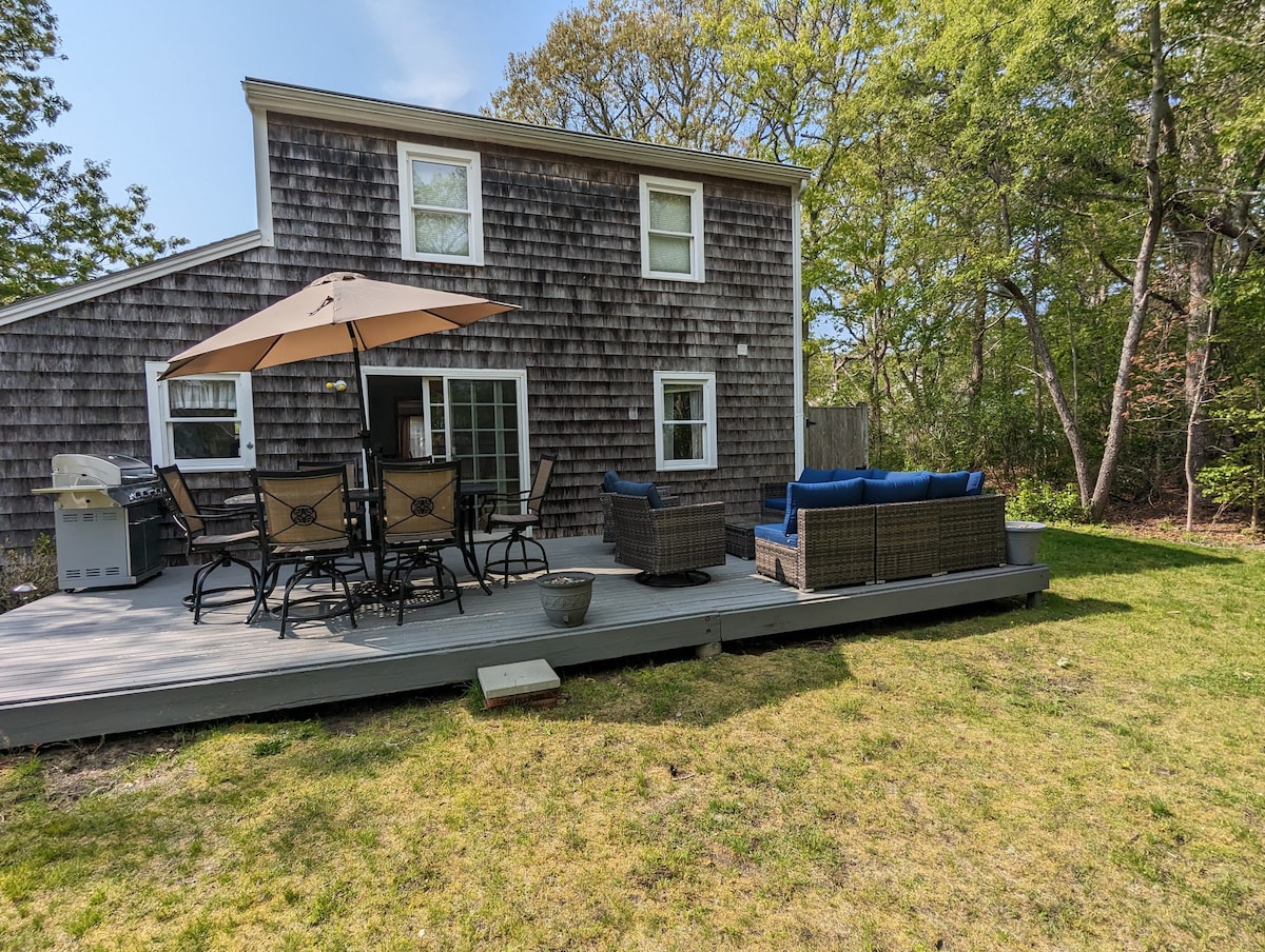 Home in West Yarmouth - Walk to Beach!