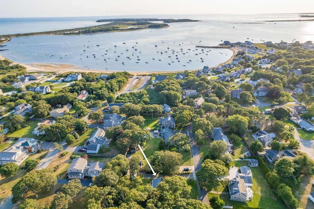 Home in West Yarmouth - Walk to Beach!