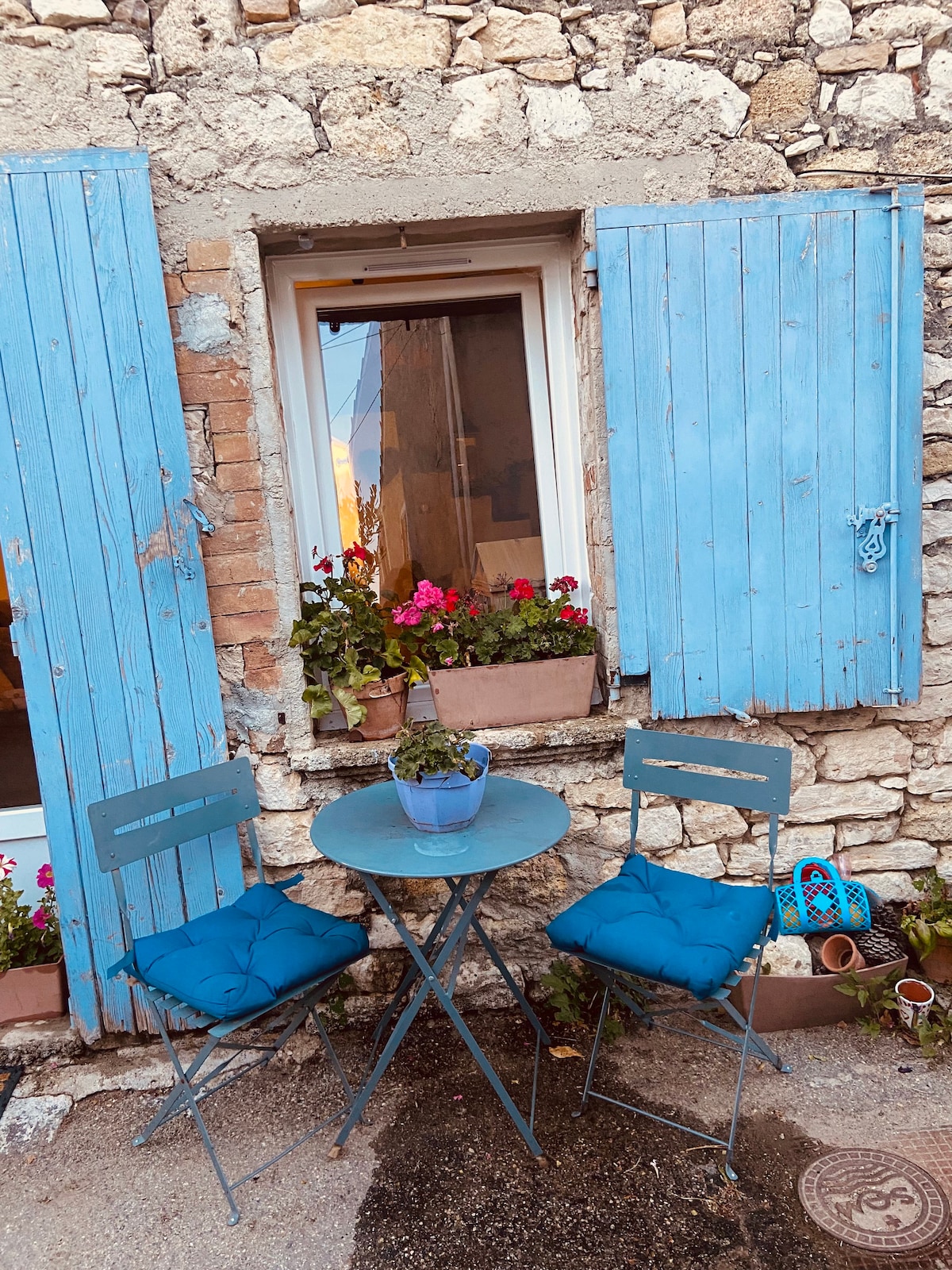 La petite maison du village en Provence