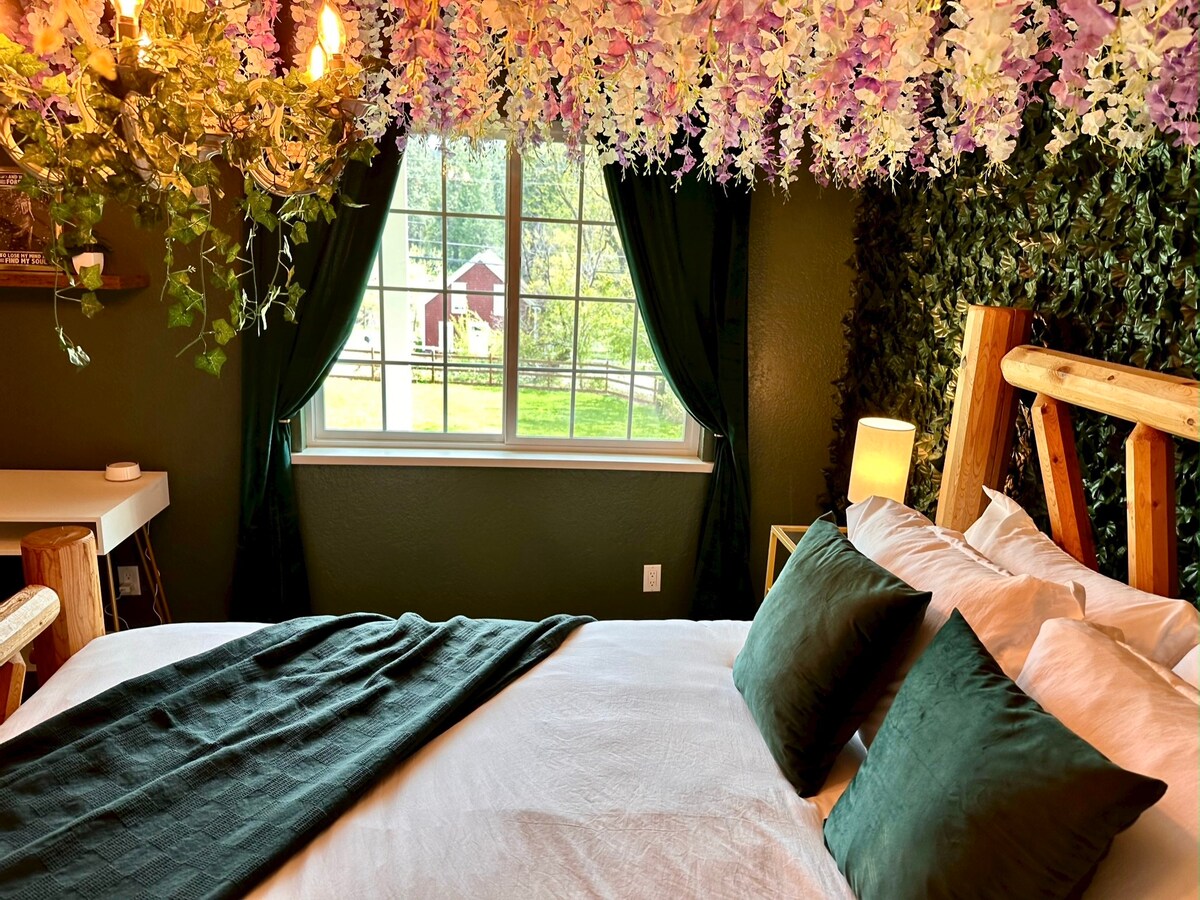 The Enchanted Forest Guest Suite