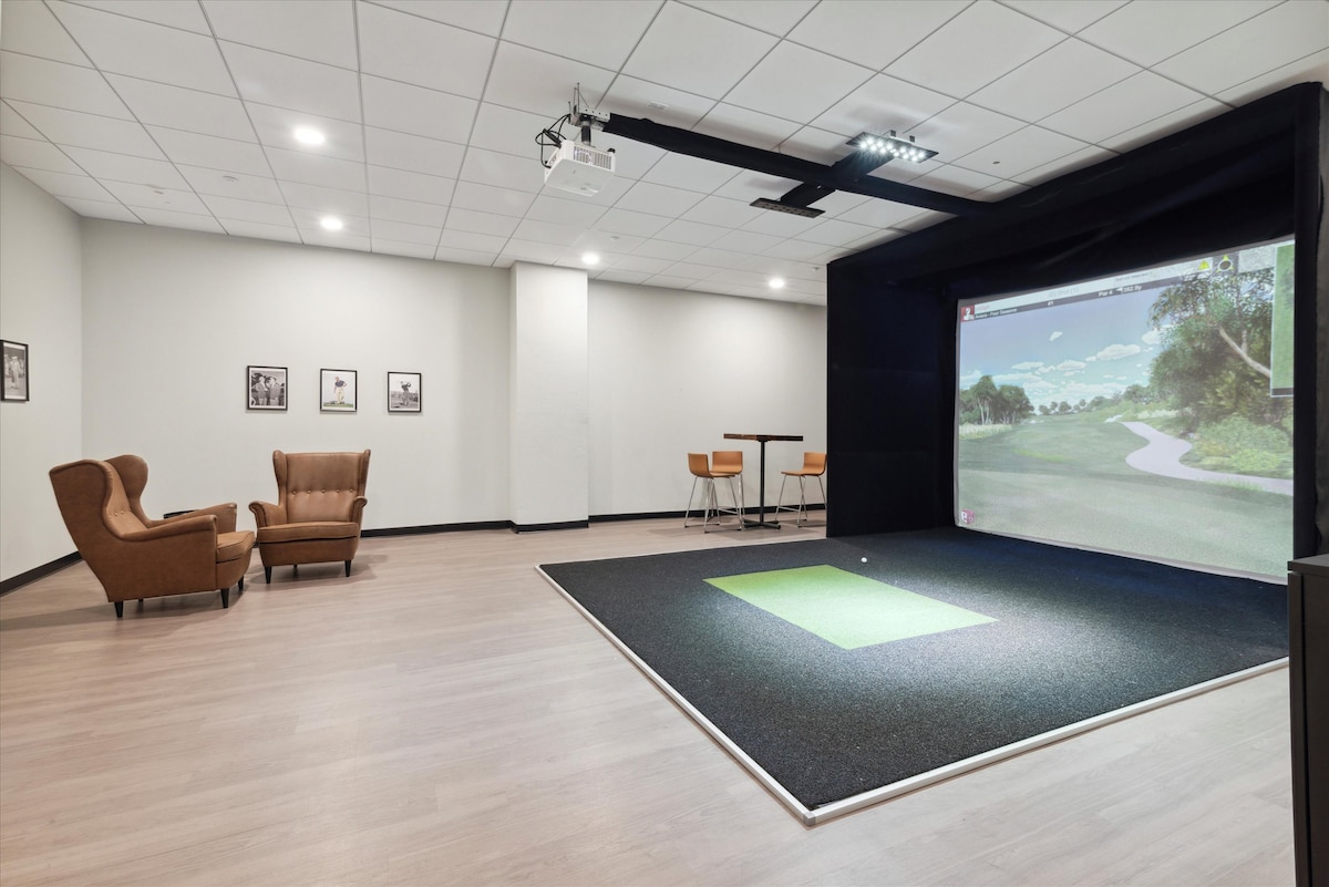 Bliss Studio | Parking, Gym, Golf Sim, Rooftop