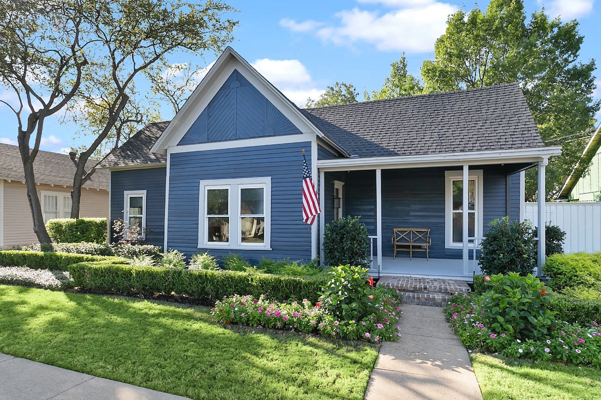 Historic Oak Street Retreat